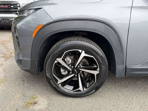 Certified 2021 Chevrolet TrailBlazer RS w/ Sun and Liftgate Package AWD/4WD image 9