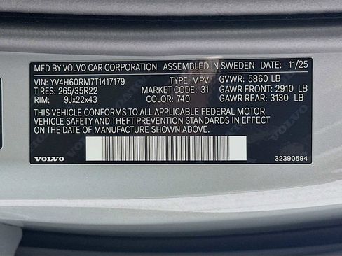 New 2026 Volvo XC60 T8 Ultra w/ Protection Package image 29