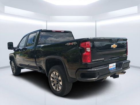 Used 2025 Chevrolet Silverado 2500 Custom w/ Custom Value Package AWD/4WD image 5
