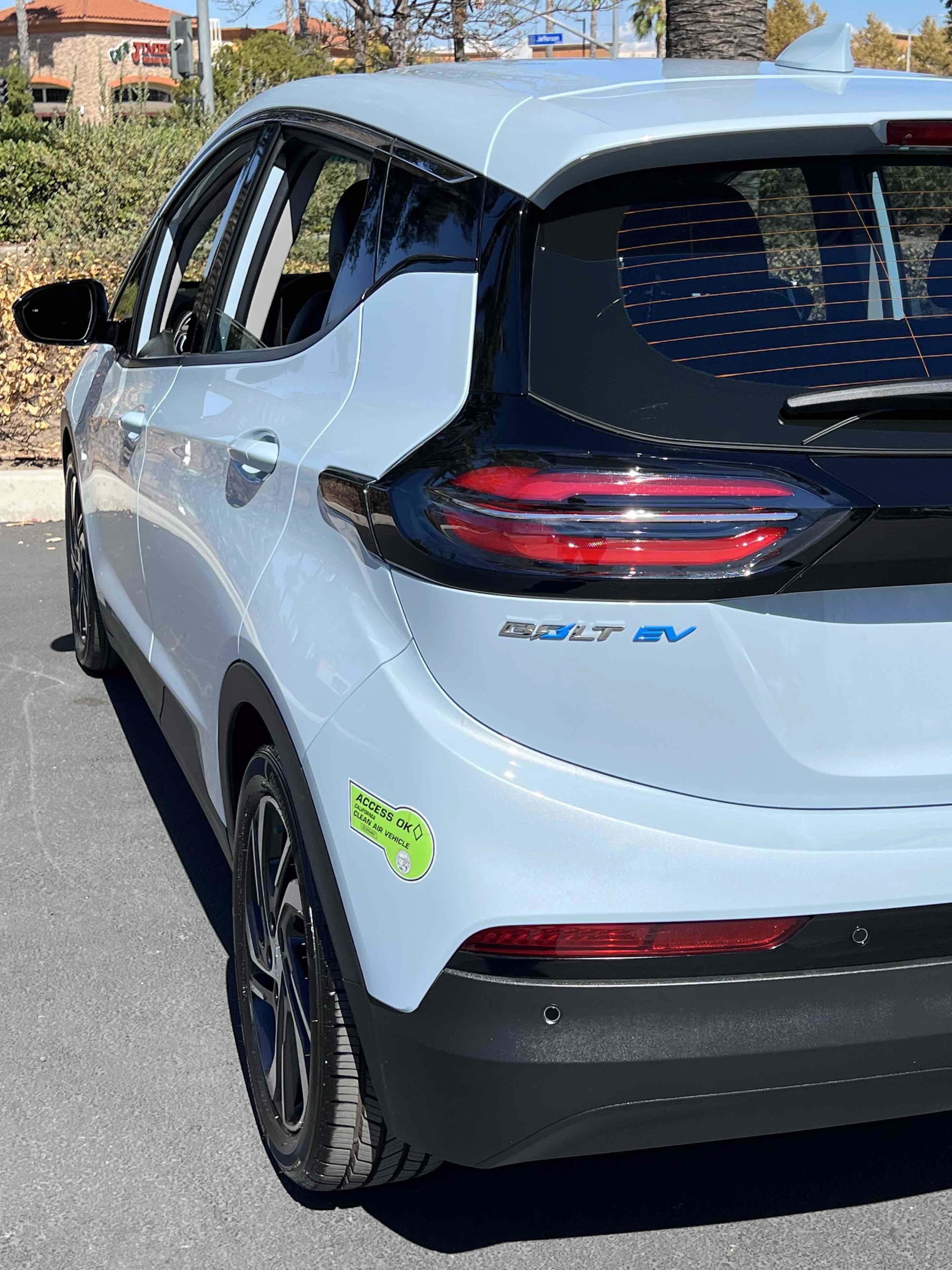 Used 2023 Chevrolet Bolt LT w/ Infotainment Package FWD image 51
