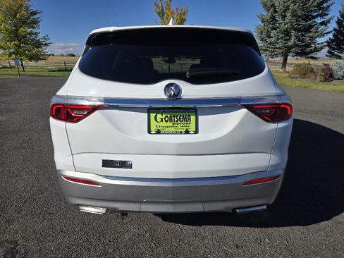 Used 2022 Buick Enclave Premium image 6