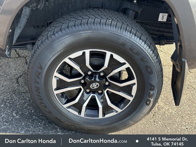 Used 2021 Toyota Tacoma TRD Sport w/ Technology Package AWD/4WD image 12