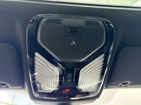 Used 2017 BMW 540i RWD image 33