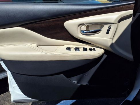 Used 2024 Nissan Murano Platinum w/ Cargo Package FWD image 17