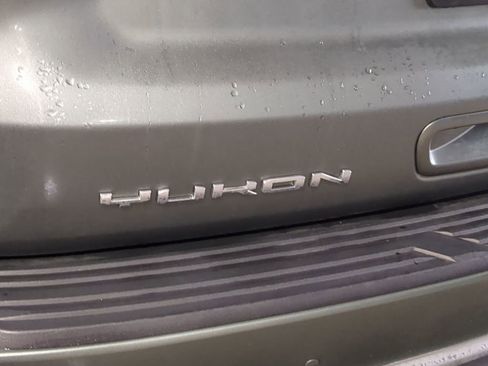 Used 2023 GMC Yukon XL Denali image 24