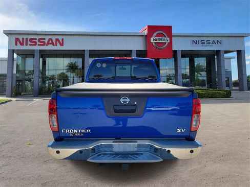 Used 2014 Nissan Frontier SV w/ SV Value Truck Package image 5