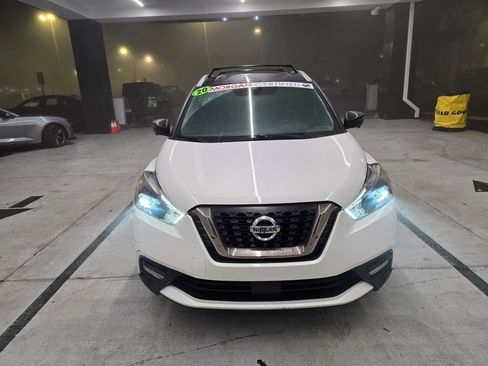 Used 2020 Nissan Kicks SR w/ SR Premium Package image 8