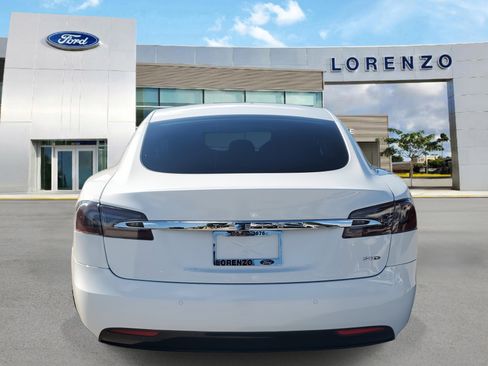 Used 2016 Tesla Model S 90D image 6