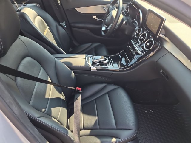 Used 2016 Mercedes-Benz C 300 4MATIC Sedan image 26