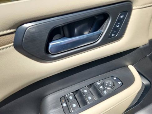 New 2025 Nissan Armada Platinum image 18