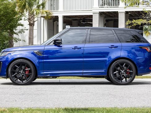 Used 2022 Land Rover Range Rover Sport SVR Carbon Edition AWD/4WD image 3