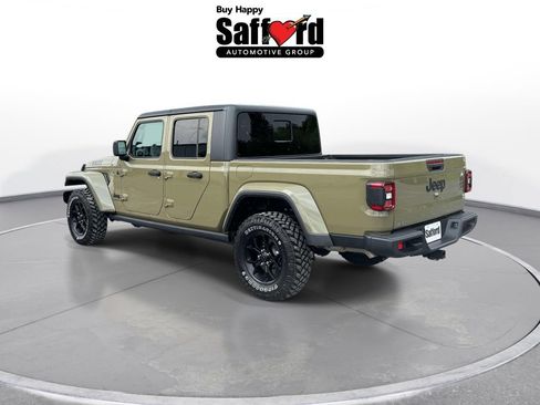 Used 2025 Jeep Gladiator Sport AWD/4WD image 5