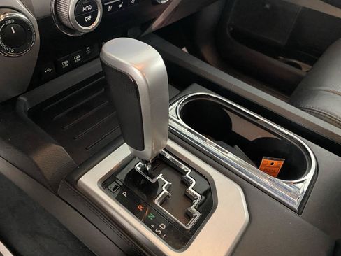 Used 2021 Toyota Tundra Platinum AWD/4WD image 13