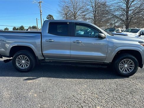 Certified 2023 Chevrolet Colorado LT w/ LT Convenience Package II image 4