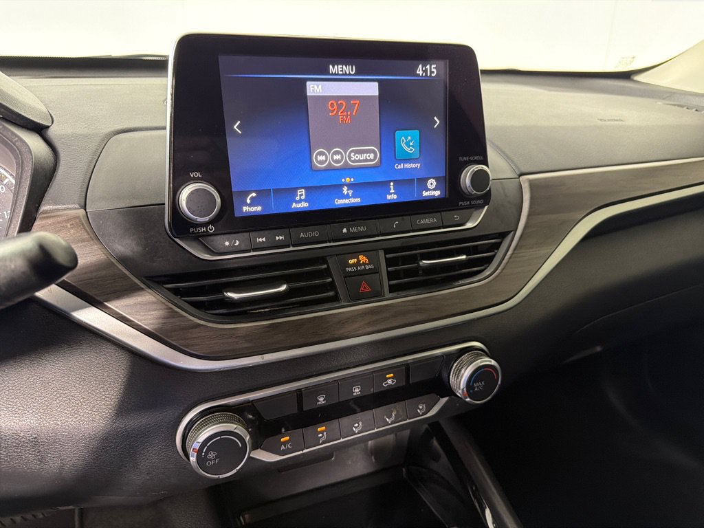 Used 2024 Nissan Altima 2.5 SV AWD/4WD image 12