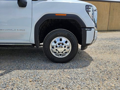 New 2026 GMC Sierra 3500 Denali w/ Denali Reserve Package AWD/4WD image 33