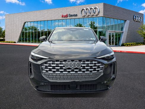 Used 2025 Audi Q5 Premium w/ Convenience Package AWD/4WD image 2
