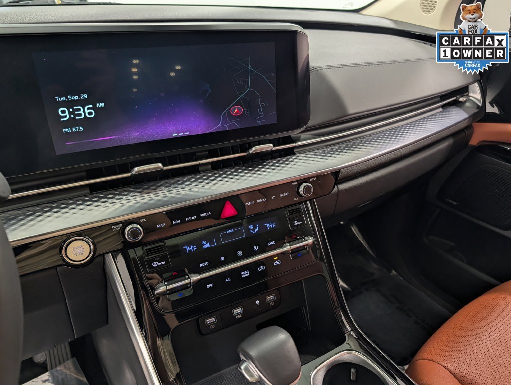 Certified 2024 Kia Carnival SX Prestige FWD image 12
