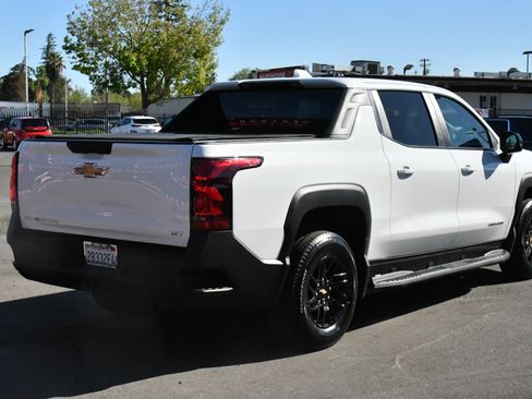 Used 2024 Chevrolet Silverado EV W/T image 8