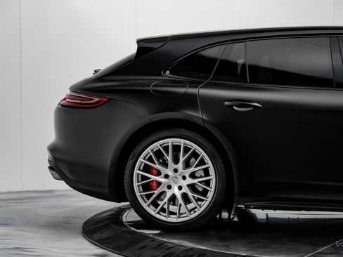 Used 2018 Porsche Panamera Turbo Sport Turismo image 17