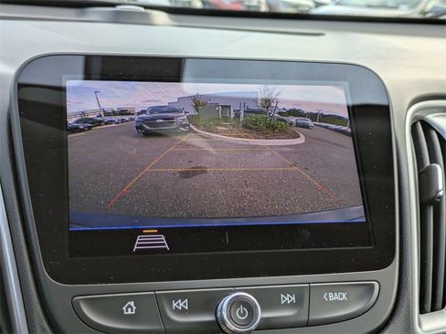 Used 2020 Chevrolet Malibu RS image 19