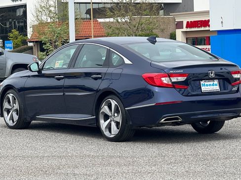 Used 2019 Honda Accord Touring image 3