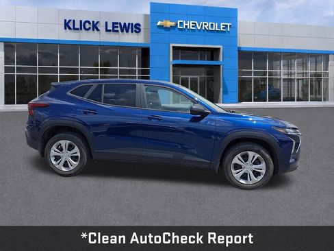Used 2024 Chevrolet Trax LS FWD image 8