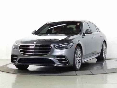 Used 2022 Mercedes-Benz S 580 4MATIC Sedan image 4