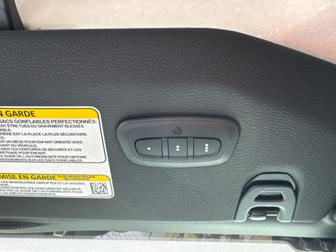 New 2025 Jeep Gladiator Sport image 11