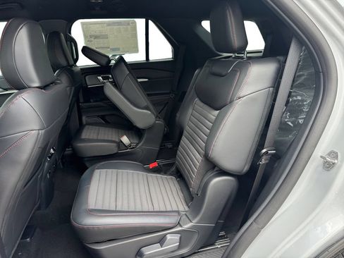 New 2026 Ford Explorer ST-Line AWD/4WD image 16