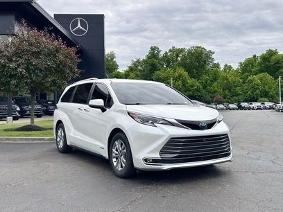 Used 2021 Toyota Sienna Platinum