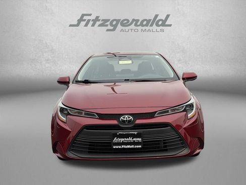 Used 2025 Toyota Corolla LE FWD image 3