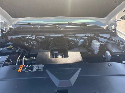 Used 2018 Chevrolet Silverado 1500 LT w/ Trailering Package AWD/4WD image 11