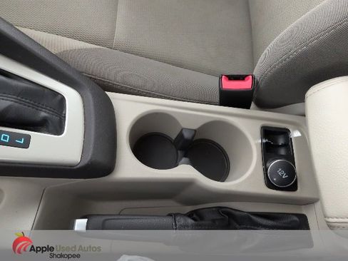 Used 2013 Ford Focus SE w/ Super Fuel Economy (SFE) Pkg image 18