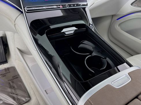 Certified 2023 Mercedes-Benz EQS 450+ SUV image 6