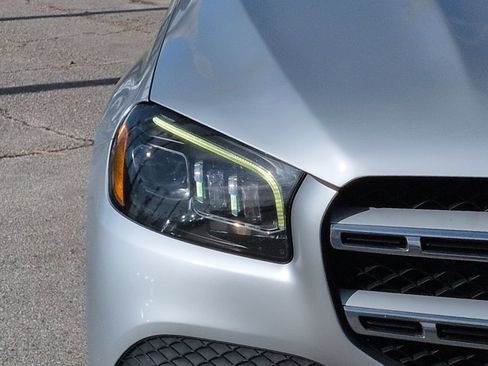 Used 2020 Mercedes-Benz GLS 450 4MATIC image 9