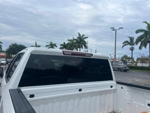 Used 2022 Chevrolet Silverado 1500 Custom RWD image 17