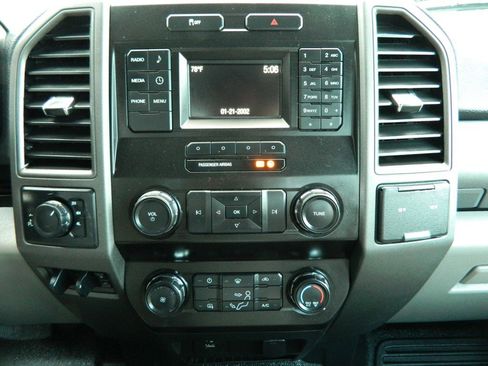 Used 2019 Ford F350 XL w/ Power Equipment Group image 18