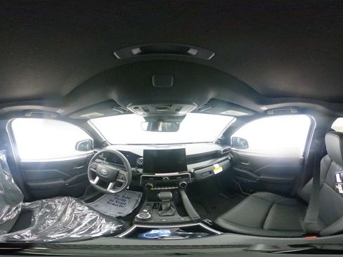 New 2025 Toyota 4Runner Limited image 33