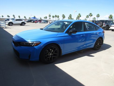 Used 2025 Honda Civic Sport image 1