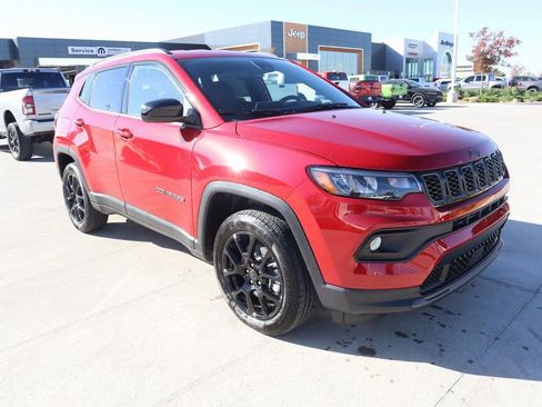 New 2026 Jeep Compass Latitude AWD/4WD image 1