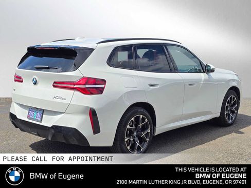 Used 2025 BMW X3 xDrive30i w/ M Sport Package AWD/4WD image 3