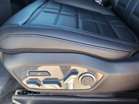 New 2026 Kia EV9 Land image 9