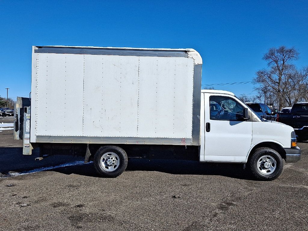 Used 2023 Chevrolet Express 3500 RWD image 13