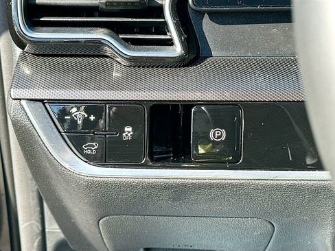 Certified 2024 Kia Sportage SX image 10