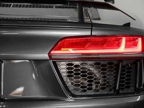 Used 2018 Audi R8 V10 plus AWD/4WD image 27