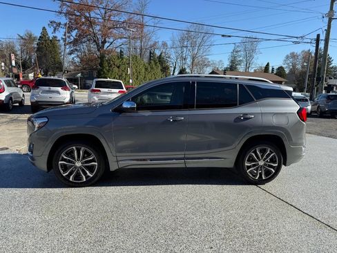 Used 2020 GMC Terrain Denali w/ Denali Premium Package image 3
