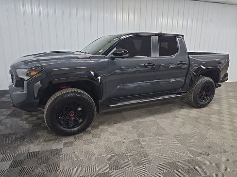 Used 2024 Toyota Tacoma TRD Pro AWD/4WD image 6