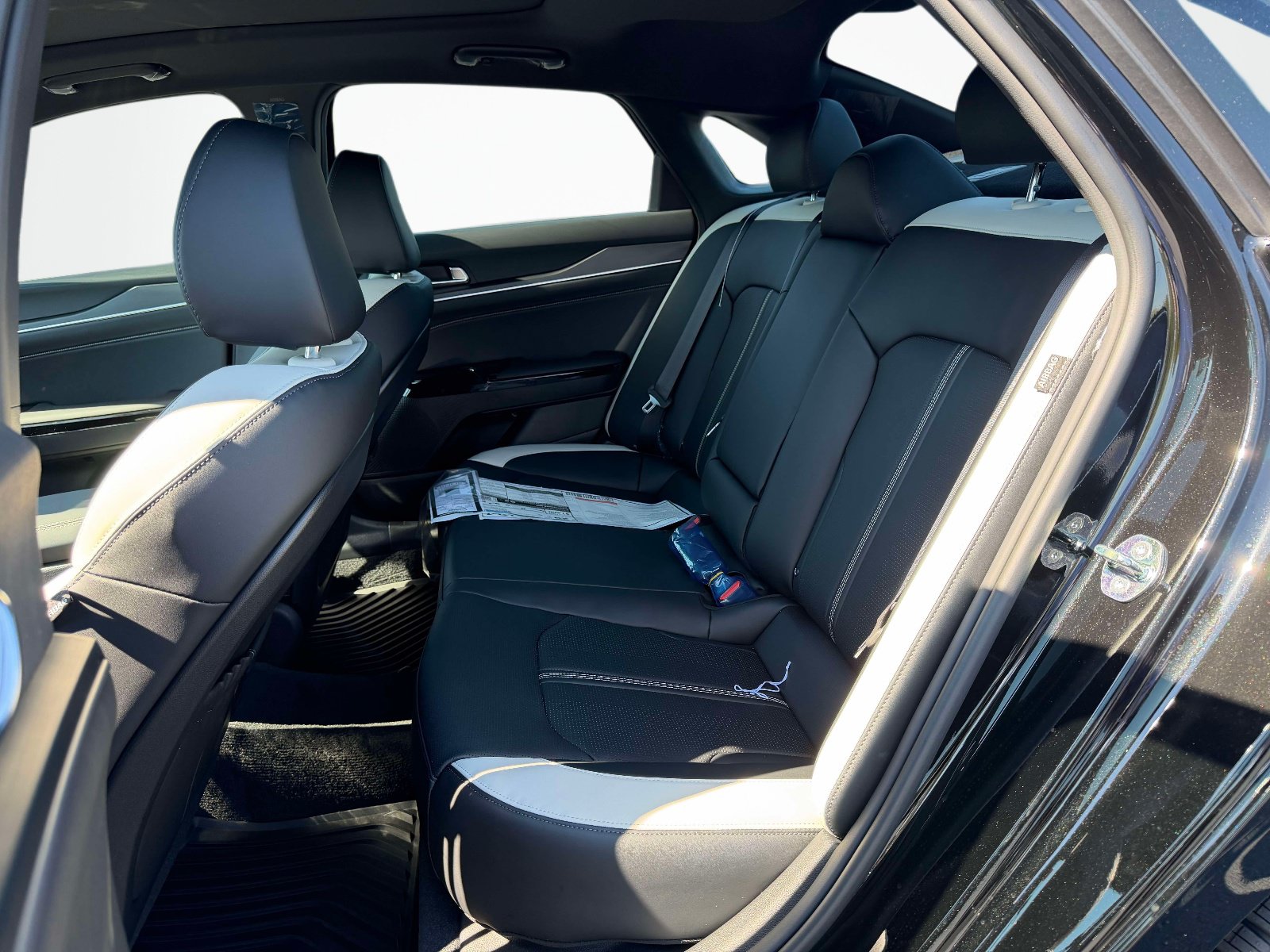 New 2027 Kia K5 GT-Line FWD image 30