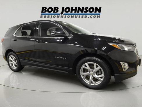 Used 2018 Chevrolet Equinox LT image 1
